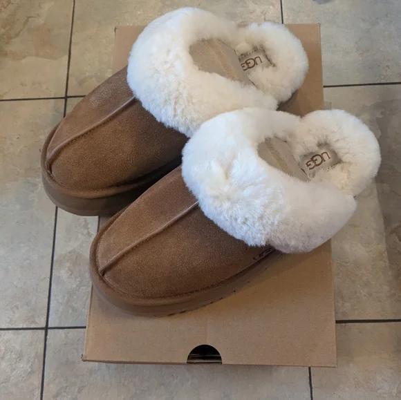 UGG disquette slippers 8/9 - Picture 2 of 4